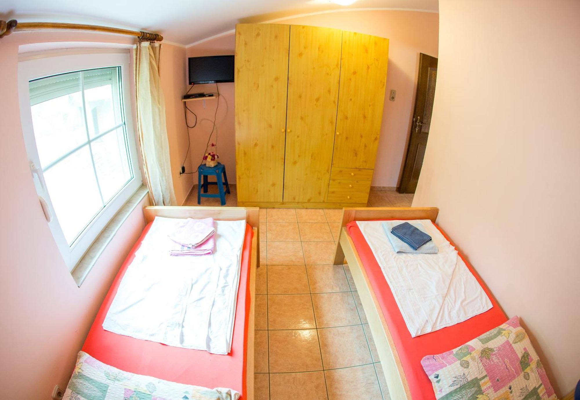 Guest House Almond Bečići Extérieur photo