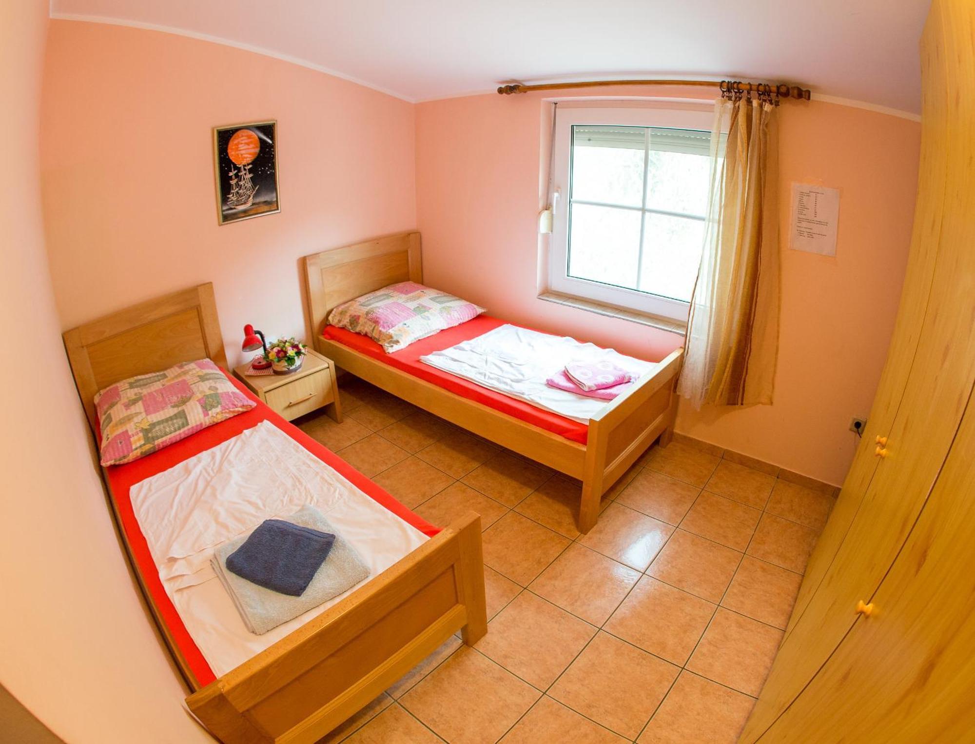 Guest House Almond Bečići Extérieur photo