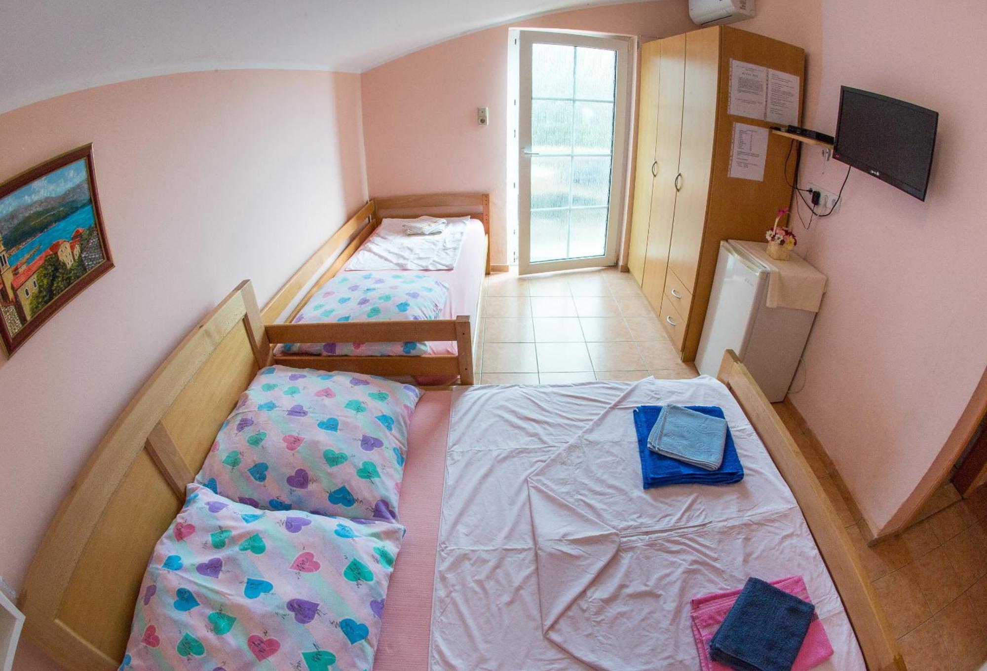 Guest House Almond Bečići Extérieur photo
