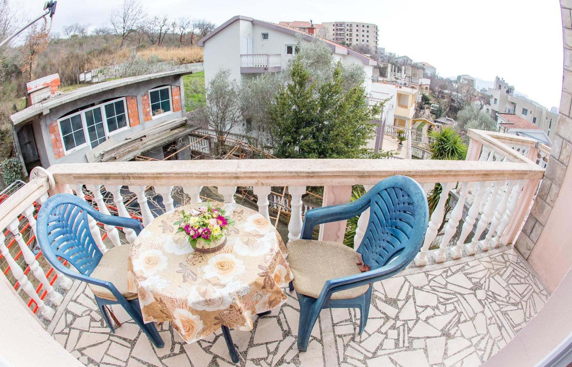 Guest House Almond Bečići Extérieur photo