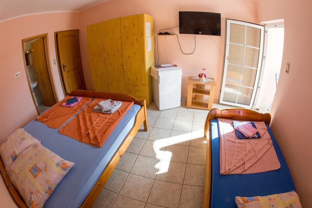 Guest House Almond Bečići Extérieur photo