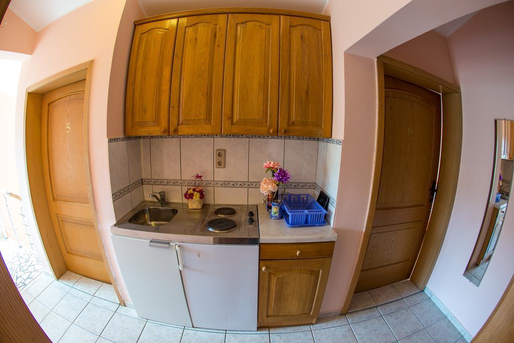Guest House Almond Bečići Extérieur photo